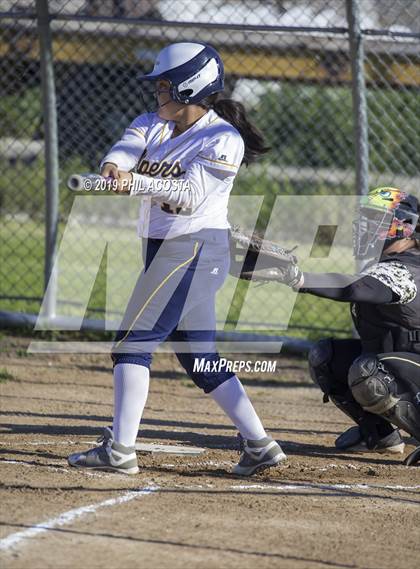 Thumbnail 1 in Santee vs Orthopaedic (Lincoln Classic Tournament) photogallery.
