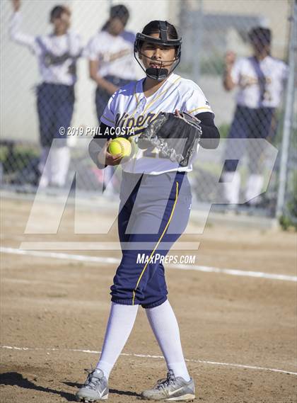 Thumbnail 2 in Santee vs Orthopaedic (Lincoln Classic Tournament) photogallery.