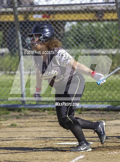 Thumbnail 2 in Santee vs Orthopaedic (Lincoln Classic Tournament) photogallery.
