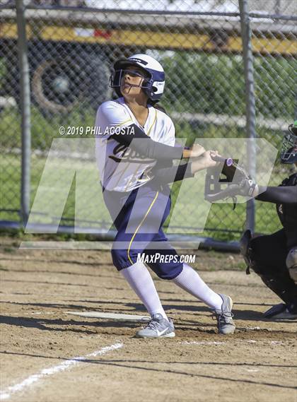 Thumbnail 3 in Santee vs Orthopaedic (Lincoln Classic Tournament) photogallery.
