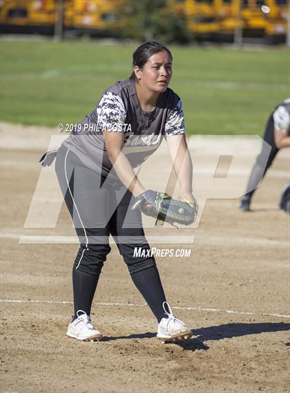 Thumbnail 2 in Santee vs Orthopaedic (Lincoln Classic Tournament) photogallery.