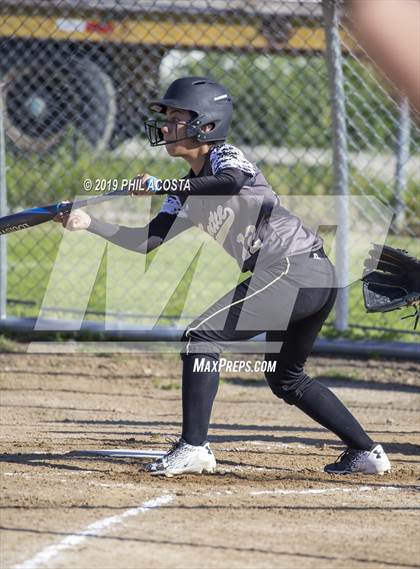 Thumbnail 2 in Santee vs Orthopaedic (Lincoln Classic Tournament) photogallery.