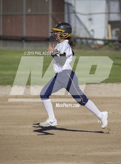 Thumbnail 1 in Santee vs Orthopaedic (Lincoln Classic Tournament) photogallery.