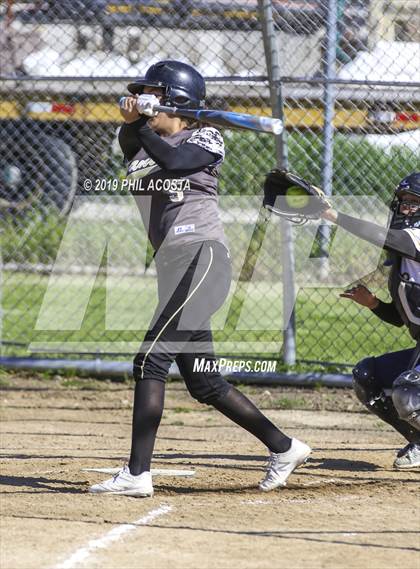 Thumbnail 2 in Santee vs Orthopaedic (Lincoln Classic Tournament) photogallery.