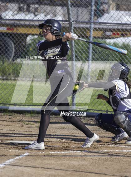 Thumbnail 2 in Santee vs Orthopaedic (Lincoln Classic Tournament) photogallery.