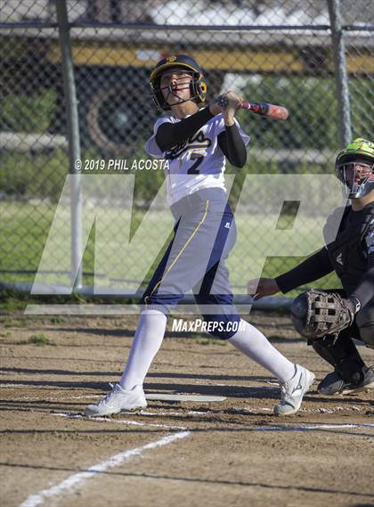 Thumbnail 2 in Santee vs Orthopaedic (Lincoln Classic Tournament) photogallery.