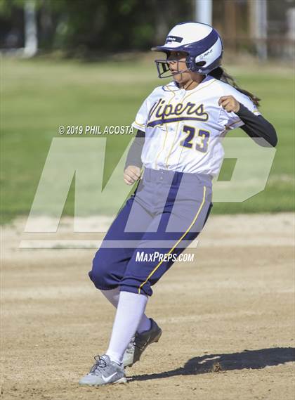 Thumbnail 1 in Santee vs Orthopaedic (Lincoln Classic Tournament) photogallery.