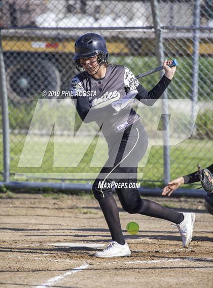 Thumbnail 3 in Santee vs Orthopaedic (Lincoln Classic Tournament) photogallery.