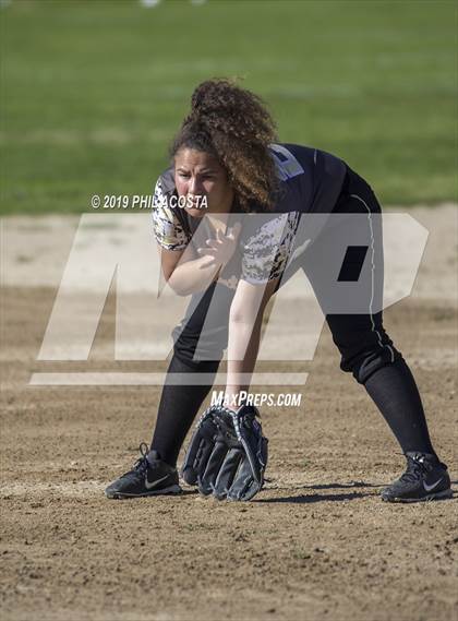 Thumbnail 2 in Santee vs Orthopaedic (Lincoln Classic Tournament) photogallery.