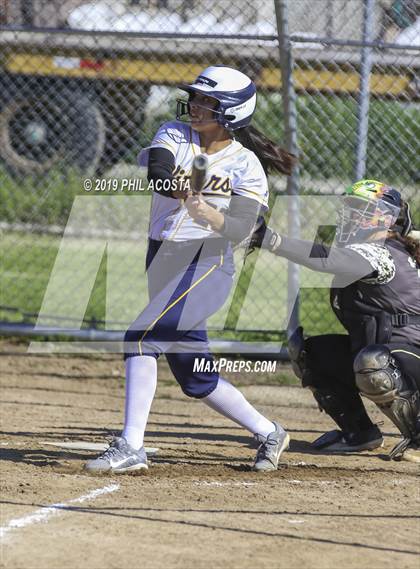 Thumbnail 3 in Santee vs Orthopaedic (Lincoln Classic Tournament) photogallery.