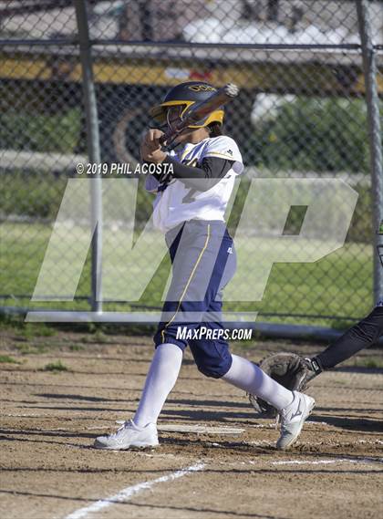 Thumbnail 2 in Santee vs Orthopaedic (Lincoln Classic Tournament) photogallery.