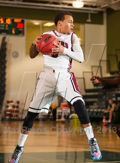 Thumbnail 3 in Stonewall Jackson vs Glenelg Country (Wakefield Holiday Tournament) photogallery.