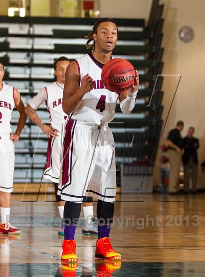 Thumbnail 3 in Stonewall Jackson vs Glenelg Country (Wakefield Holiday Tournament) photogallery.