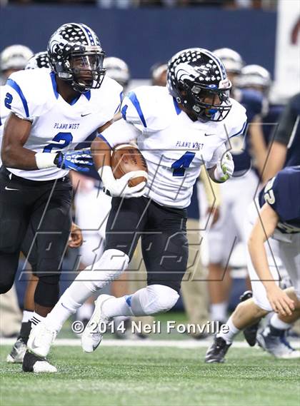 Thumbnail 3 in Keller vs. Plano West (UIL 6A Division 1 Region I Bi-District Playoff) photogallery.