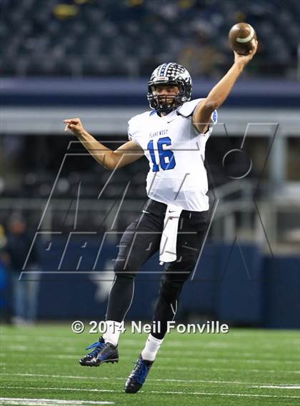 Thumbnail 2 in Keller vs. Plano West (UIL 6A Division 1 Region I Bi-District Playoff) photogallery.
