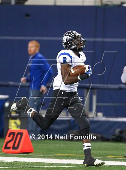 Thumbnail 1 in Keller vs. Plano West (UIL 6A Division 1 Region I Bi-District Playoff) photogallery.