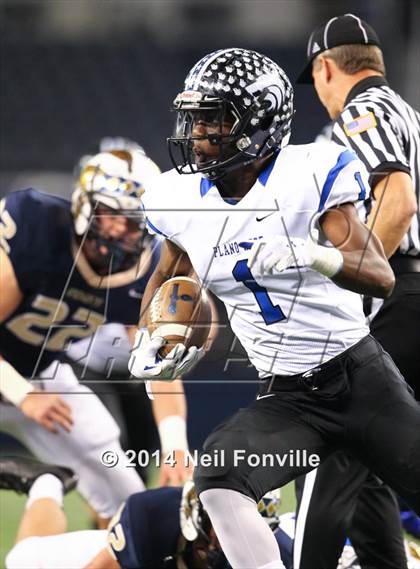 Thumbnail 3 in Keller vs. Plano West (UIL 6A Division 1 Region I Bi-District Playoff) photogallery.
