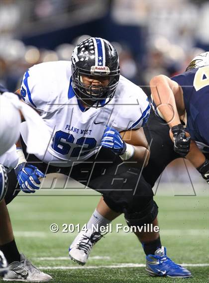Thumbnail 1 in Keller vs. Plano West (UIL 6A Division 1 Region I Bi-District Playoff) photogallery.