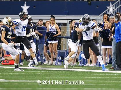 Thumbnail 3 in Keller vs. Plano West (UIL 6A Division 1 Region I Bi-District Playoff) photogallery.