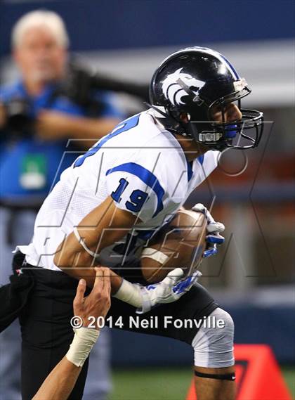 Thumbnail 2 in Keller vs. Plano West (UIL 6A Division 1 Region I Bi-District Playoff) photogallery.
