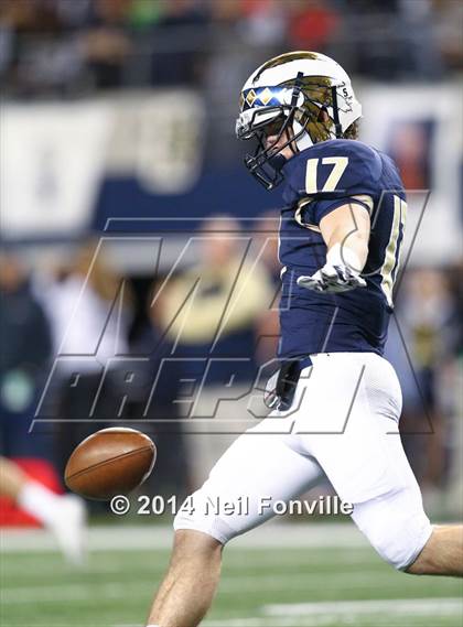 Thumbnail 3 in Keller vs. Plano West (UIL 6A Division 1 Region I Bi-District Playoff) photogallery.