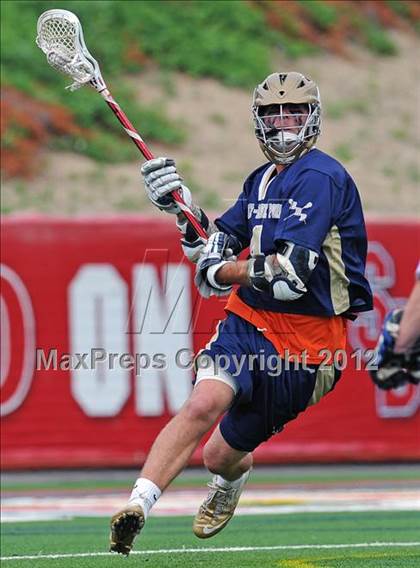 Thumbnail 2 in Bayport-Blue Point vs Shoreham Wading River (Section 11 Class C Final) photogallery.