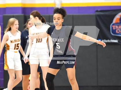 Thumbnail 1 in Cherokee Trail vs Milwaukie High School (Tarkanian Classic) photogallery.
