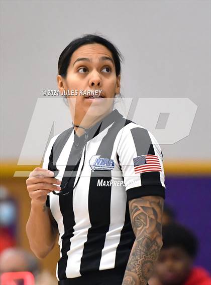 Thumbnail 2 in Cherokee Trail vs Milwaukie High School (Tarkanian Classic) photogallery.