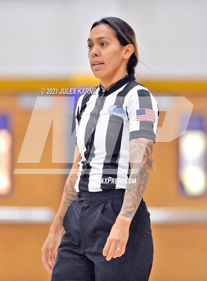 Thumbnail 1 in Cherokee Trail vs Milwaukie High School (Tarkanian Classic) photogallery.
