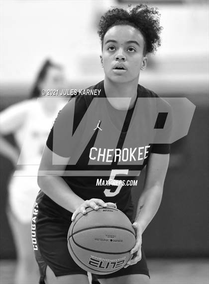 Thumbnail 2 in Cherokee Trail vs Milwaukie High School (Tarkanian Classic) photogallery.