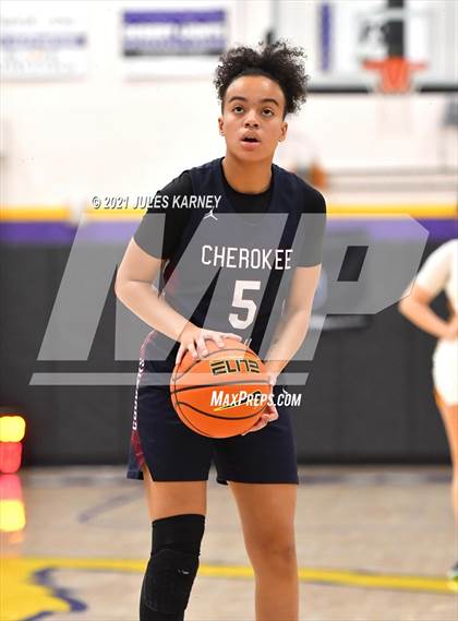 Thumbnail 2 in Cherokee Trail vs Milwaukie High School (Tarkanian Classic) photogallery.