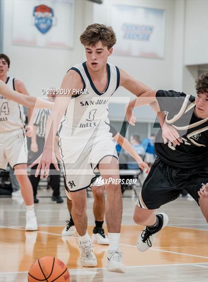 Thumbnail 2 in JV: Servite VS San Juan Hills photogallery.