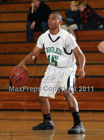 Thumbnail 2 in Bella Vista vs. El Camino (Mesa Verde Tournament) photogallery.