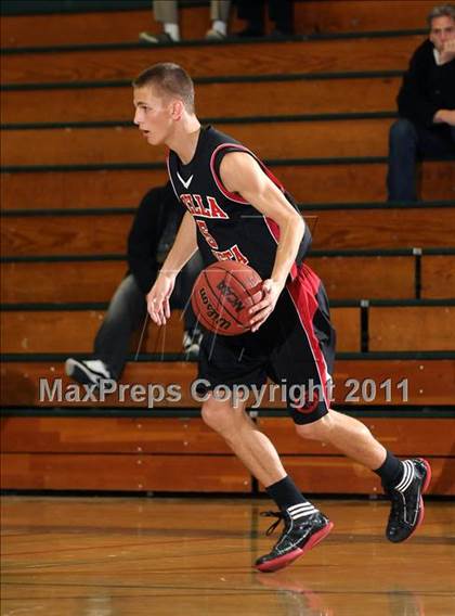 Thumbnail 3 in Bella Vista vs. El Camino (Mesa Verde Tournament) photogallery.
