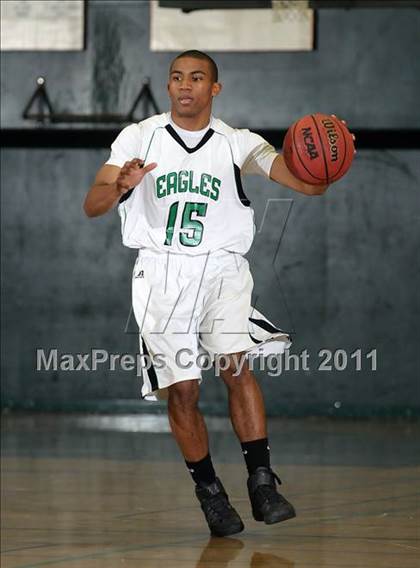 Thumbnail 2 in Bella Vista vs. El Camino (Mesa Verde Tournament) photogallery.