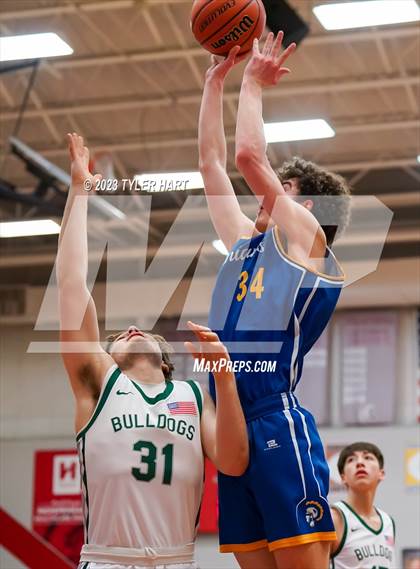 Thumbnail 1 in Monrovia vs. Crawfordsville (IHSAA 3A Sectional First Round) photogallery.