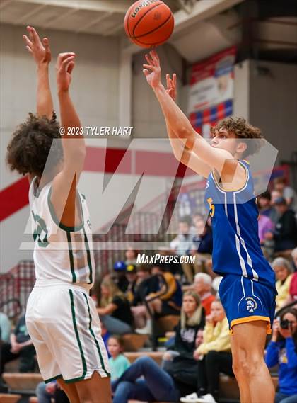 Thumbnail 2 in Monrovia vs. Crawfordsville (IHSAA 3A Sectional First Round) photogallery.