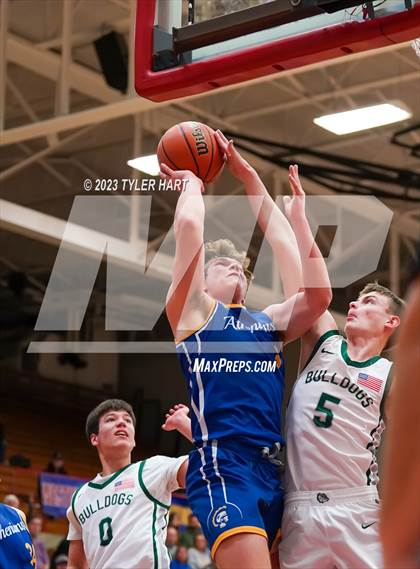 Thumbnail 2 in Monrovia vs. Crawfordsville (IHSAA 3A Sectional First Round) photogallery.