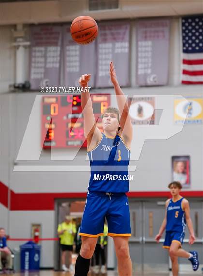 Thumbnail 1 in Monrovia vs. Crawfordsville (IHSAA 3A Sectional First Round) photogallery.