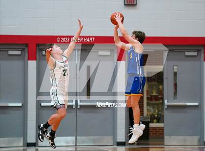 Thumbnail 2 in Monrovia vs. Crawfordsville (IHSAA 3A Sectional First Round) photogallery.