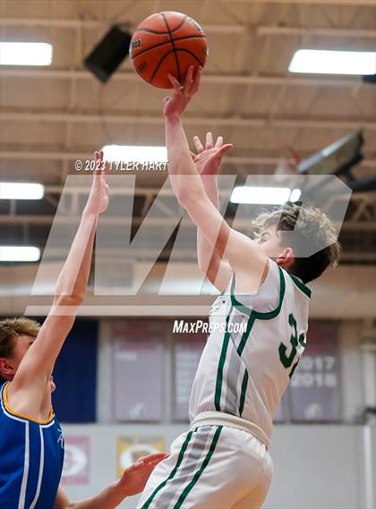 Thumbnail 3 in Monrovia vs. Crawfordsville (IHSAA 3A Sectional First Round) photogallery.