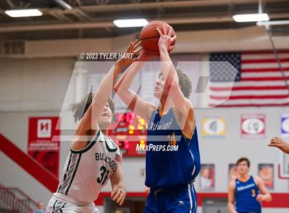 Thumbnail 3 in Monrovia vs. Crawfordsville (IHSAA 3A Sectional First Round) photogallery.