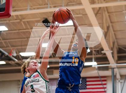 Thumbnail 3 in Monrovia vs. Crawfordsville (IHSAA 3A Sectional First Round) photogallery.