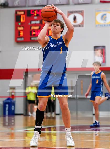 Thumbnail 1 in Monrovia vs. Crawfordsville (IHSAA 3A Sectional First Round) photogallery.