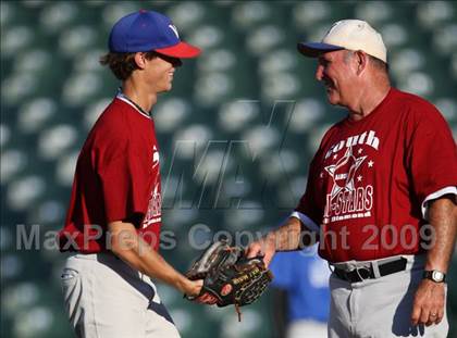 Thumbnail 1 in North vs. South (Austin Area All-Stars) photogallery.