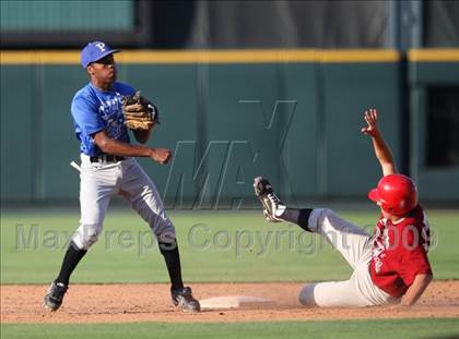 Thumbnail 1 in North vs. South (Austin Area All-Stars) photogallery.