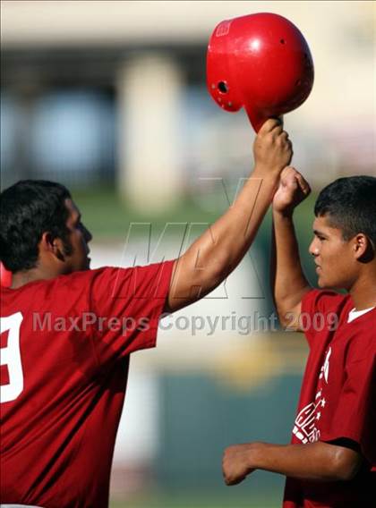 Thumbnail 2 in North vs. South (Austin Area All-Stars) photogallery.
