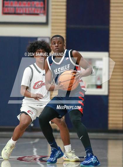Thumbnail 3 in Cleveland vs La Salle  (Annual Rose City Roundball Classic) photogallery.