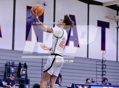 Thumbnail 2 in Cleveland vs La Salle  (Annual Rose City Roundball Classic) photogallery.