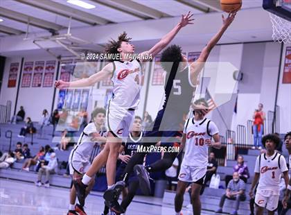 Thumbnail 1 in Cleveland vs La Salle  (Annual Rose City Roundball Classic) photogallery.